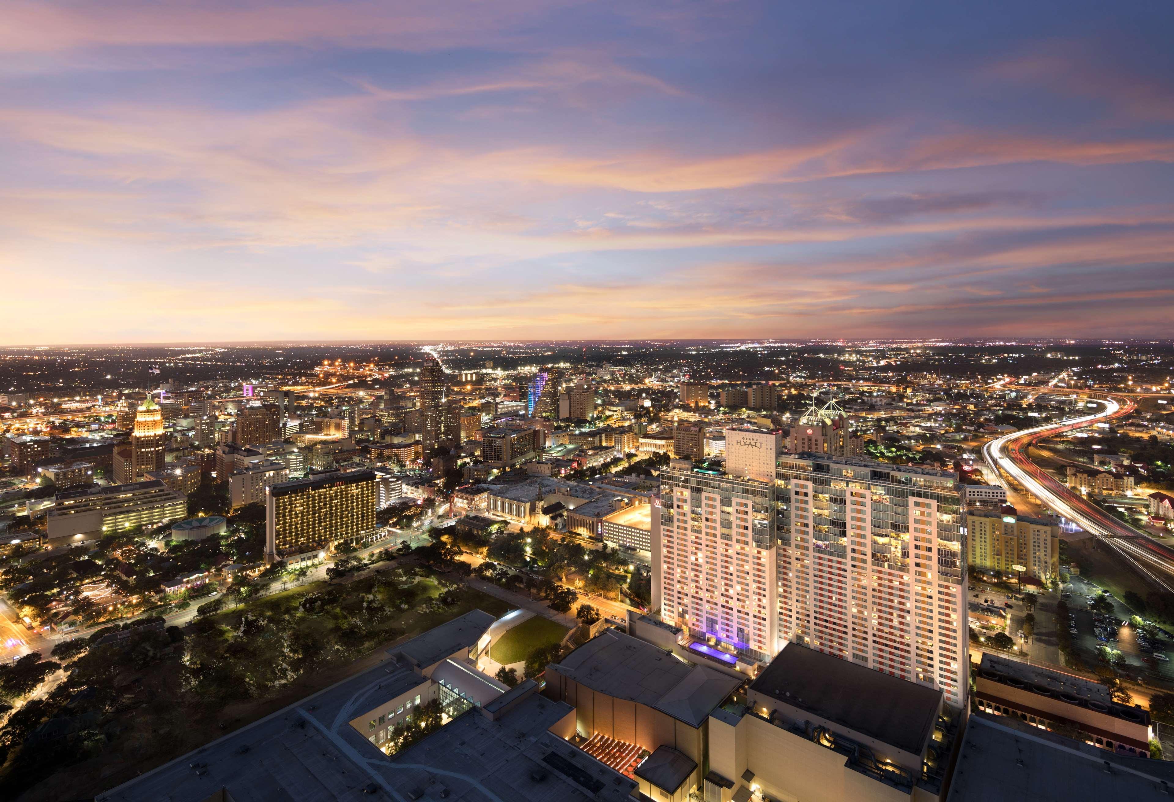 Grand Hyatt San Antonio River Walk Екстер'єр фото